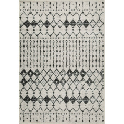 Lorata Geometric Indoor / Outdoor Rug