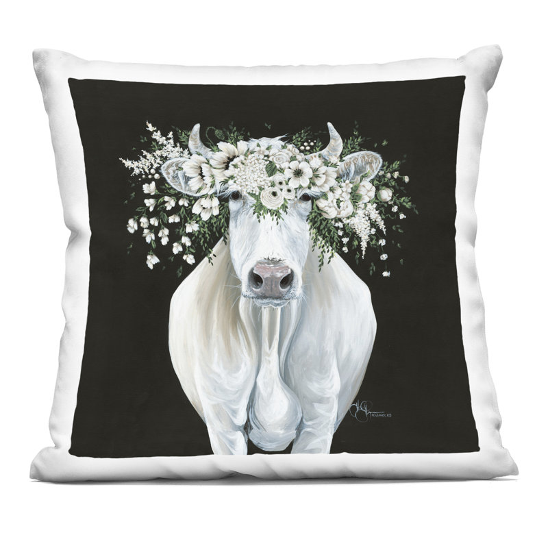 Coussin décoratif "Cow with Flower Garland", par Hollihocks Art