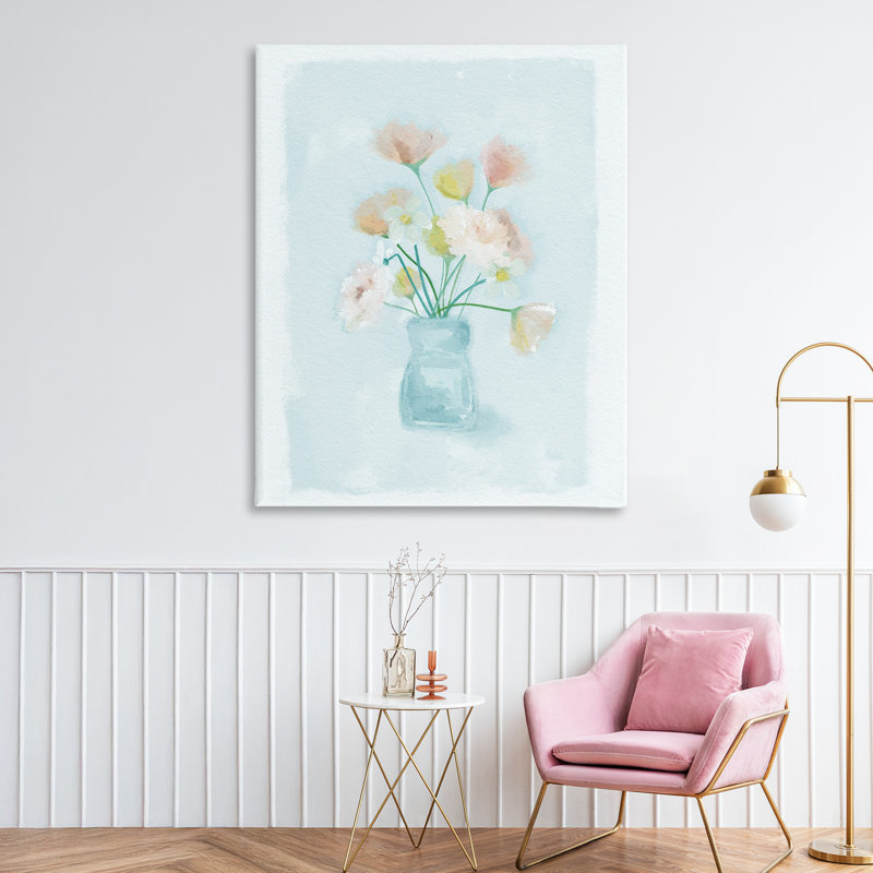 Jolies fleurs dans un vase, design par Leah Straatsma, H 48 po x l 36 po
