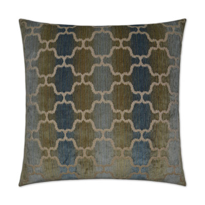 Vendura Decorative Throw Pillow