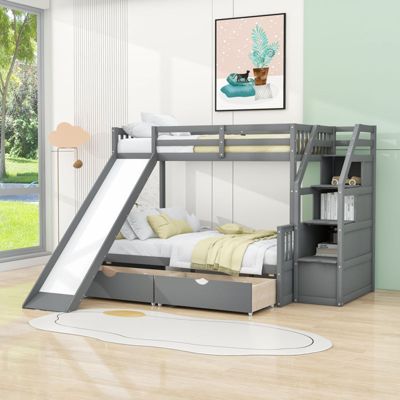 Lit simple superposé au dessus d'un lit double avec glissières et tiroirs de rangement, Gris
