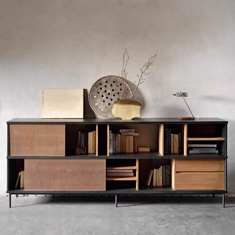 Buffet multifonctionnel de style rétro