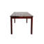 Ensemble repas avec chaises et banc