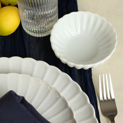 Set of 8, Petal Bowls, 6-Ounce, White