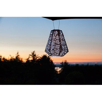 11'' Solar Powered Integrated LED Empire Lantern