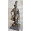 Statue du roi Arthur assis avec une statue en bronze
