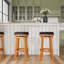 Tabouret de bar 30 po en tissu gris anthracite, finition naturelle - option dans un attrait élégant