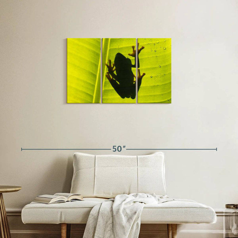 Grenouille sur feuille, H 20 po x l 33 po