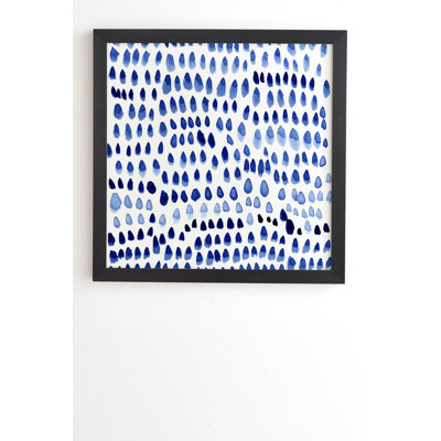 Iris Lehnhardt peint à pois bleus