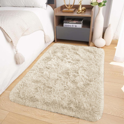 Niria Area Rug