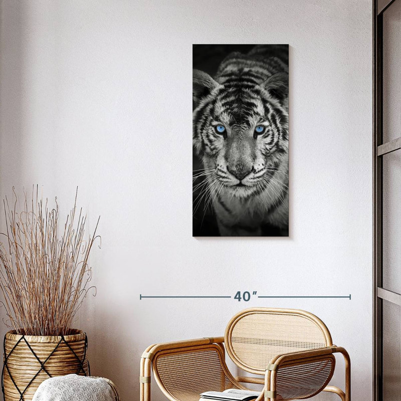 Tigre bleu sur toile, H 36 po x l 18 po x P 1,25 po