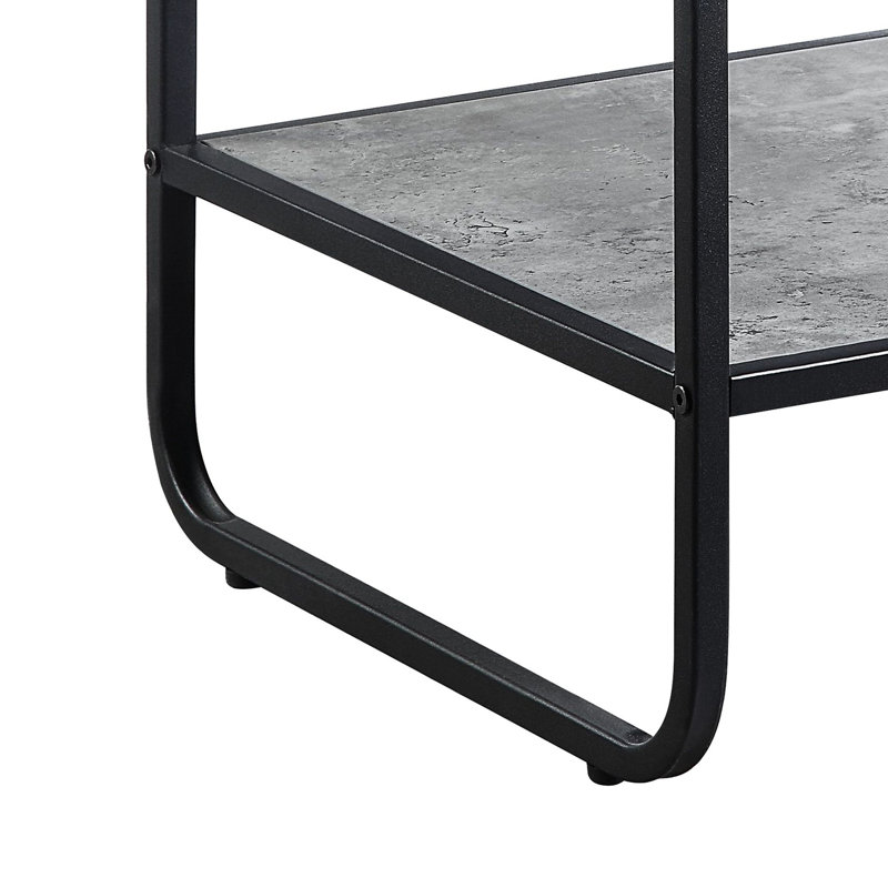 Table de bout rectangulaire en métal avec attrait visuel gris béton et noir, compartiment ouvert pour le rangement de petits souvenirs, 15,81 po de profondeur, 18,34 de largeur, 21,08 de hauteur, faits saillants, courbée