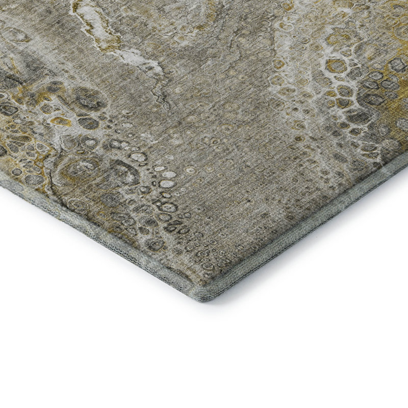Red Abstract Washable Synthetic 5' x 7' Area Rug