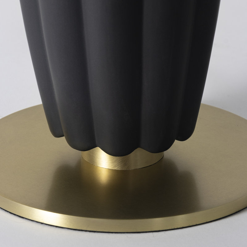 Classics Table Lamp, Black