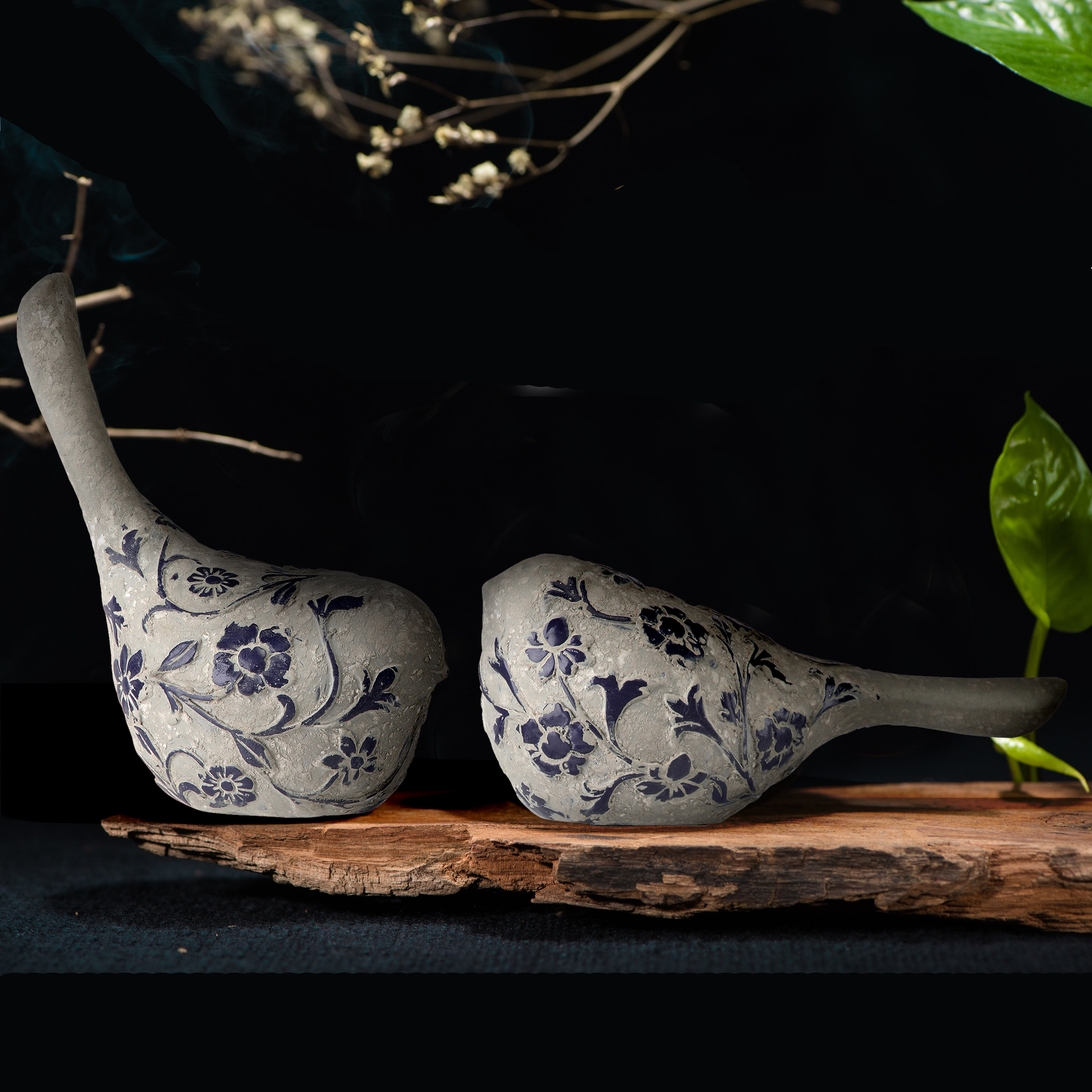 Charlton Home® 2 Piece Damario Bloomsbury Sitting Bird Figurine Set & Reviews | Wayfair