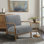 Fauteuil Novak rembourré Mid-Century avec accoudoirs et structure en bois, gris