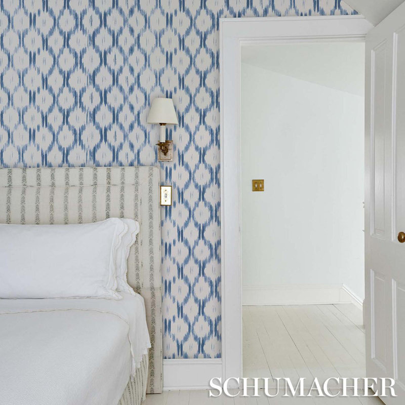 Schumacher x Mark D. Sikes Santa Monica Wallpaper, Indigo