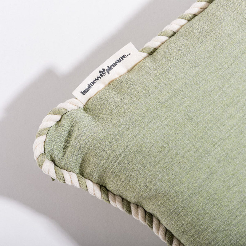 Coussin The Rectangle, Rectangle H 15 po x l 27,6 po, Vert/blanc