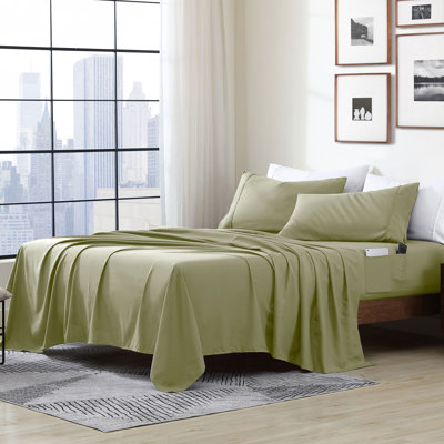 Swift Home Smart Pocket 4-Piece Sheet Set - Essential 1800 Series Microfiber - Fits Mattress up to 14" Thick - Convenient Storage, Peach Fuzz, Durable, Easy Care