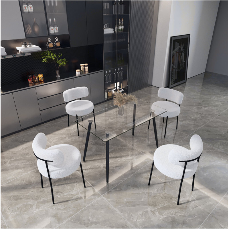 Ensemble de table de salle à manger 51,2 po x 27,5 po avec pieds en métal noir - table en verre moderne et 4 chaises en velours blanc, parfaites pour les espaces de salle à manger élégants