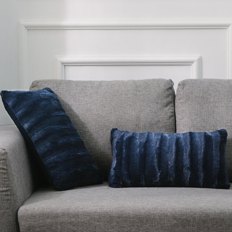 Housse et coussin rectangulaire imitation fourrure Swampscott, bleu