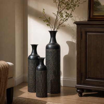 Ensemble de 3 vases de sol modernes en métal noir avec motif texturé pour le salon (32,68, 25,98, 19,69 po)