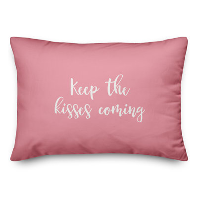  Coussin Keep The Kisses Coming