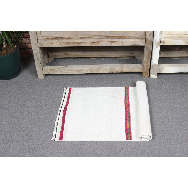 Handwoven Hemp Door Mat in Striped Turkish Flat Weave Kilim Style for Entryway in Classic Antique White