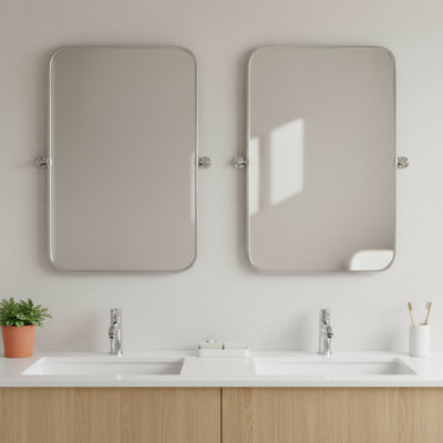 Ensemble de deux miroirs décoratifs en métal argenté de 32 po