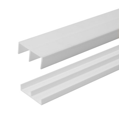 Rail de moulage en plastique de 0,75 po d'épaisseur x 0,75 po de largeur x 36 po de longueur
