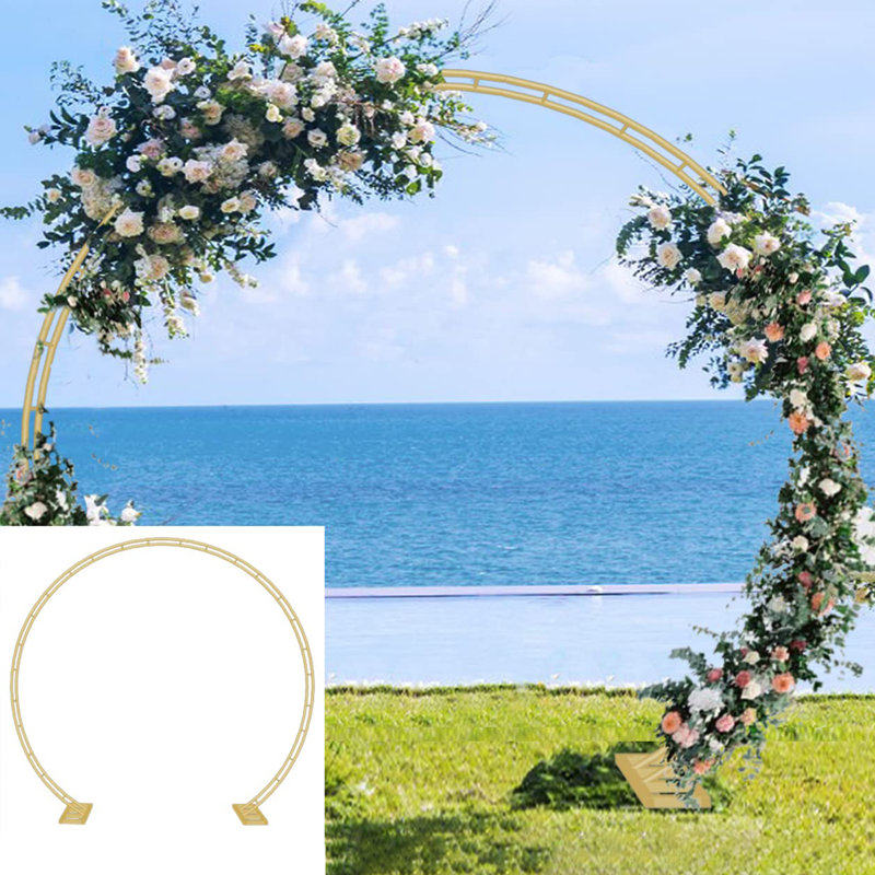 Très grande arche de mariage pour la cérémonie, Doré