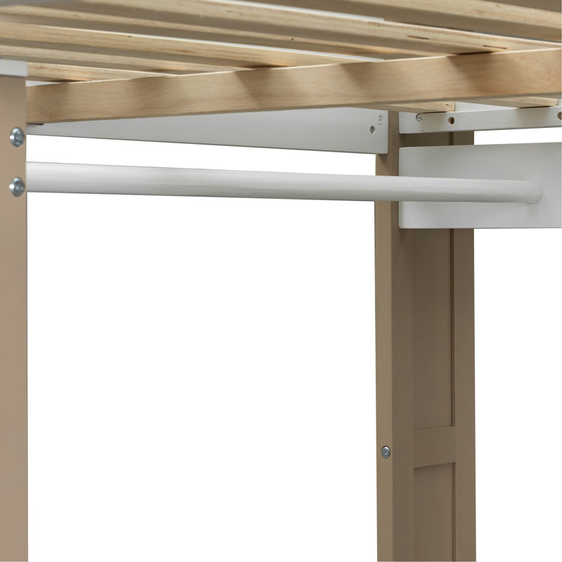 Lit mezzanine double en bois pleine grandeur avec tablettes de rangement intégrées, portemanteaux et bureau, blanc + naturel