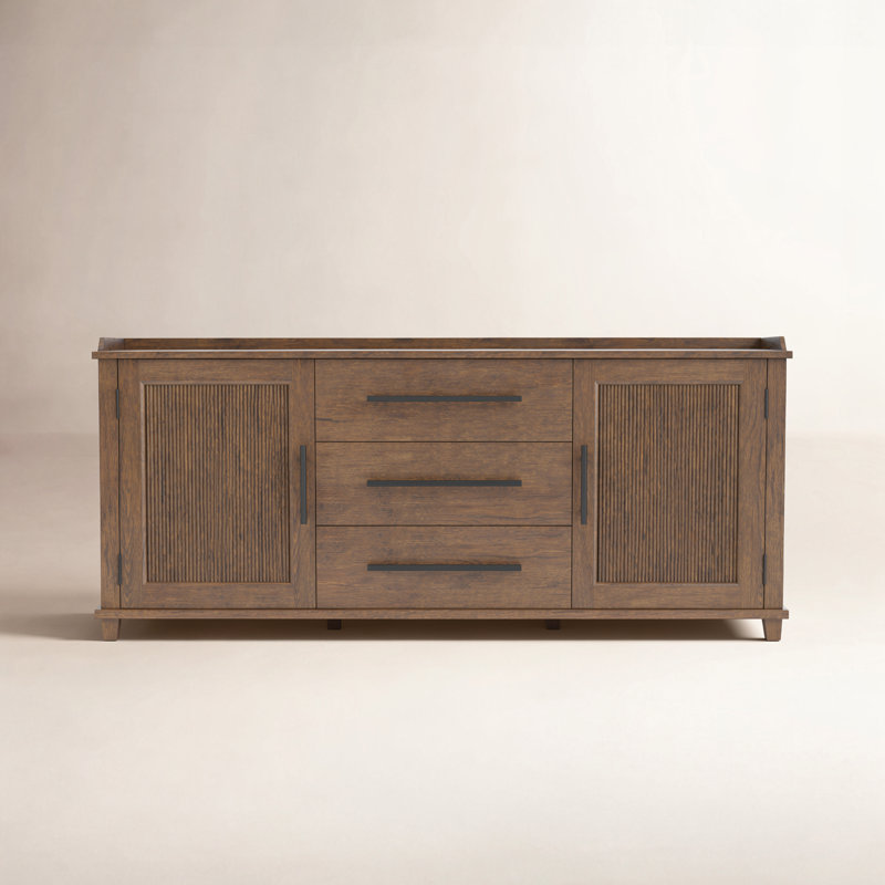 Em Everby Abron Display Cabinet