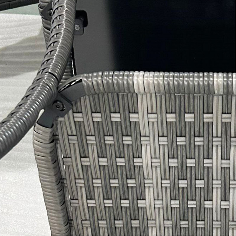 Table d'appoint en rotin, Gris