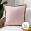 Coussin décoratif carré en mélange de lin 22 po avec garniture décorative en jute et insert-1681735727-1681735712