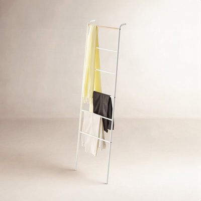 Leaning Blanket Ladder