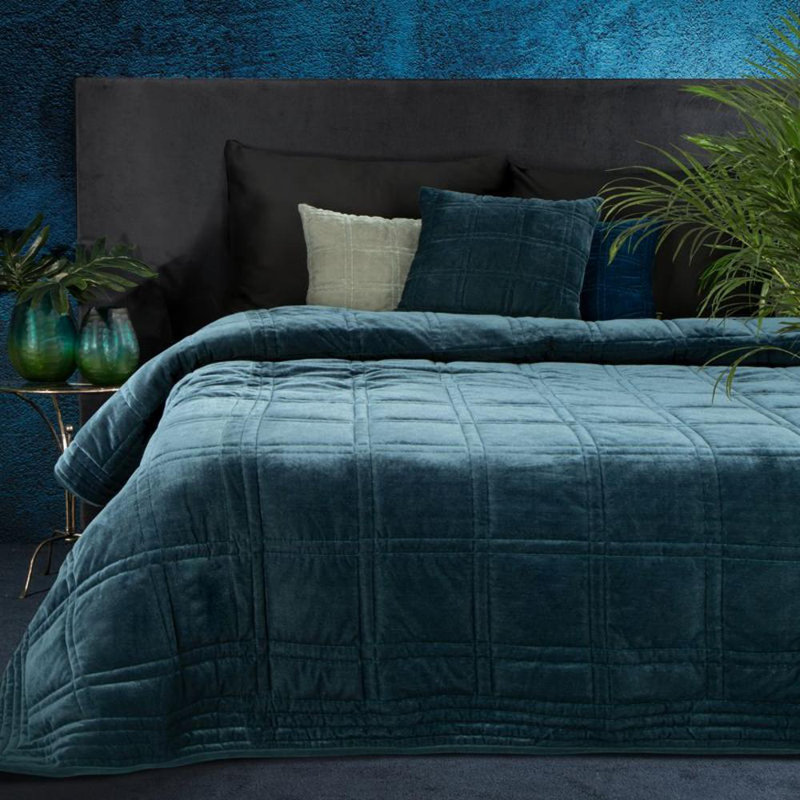 Fleuriel No Pattern Bedspread