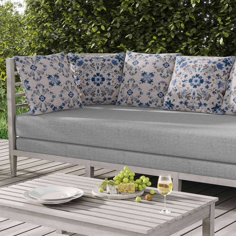 Coussin intérieur / extérieur Moonlit Blossoms, Blue/Grey, Carré 20 po
