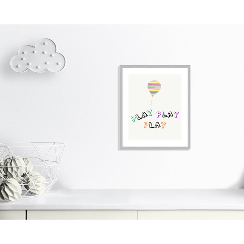 Play Play Play, impression sur papier, H 24,5 po x l 20,5 po x P 1,18 po, Encadré de boîte argent
