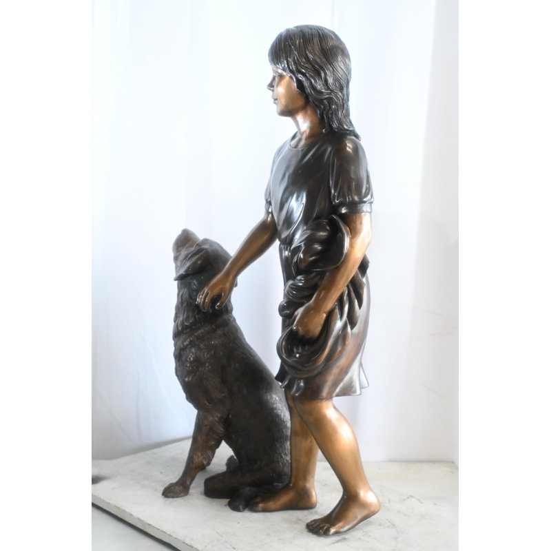 Sculpture fille et chien en bronze debout, enfant et animal de compagnie 23 po x 13 po x H 39 po