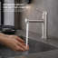 Robinet pour salle de bain à un trou et poignée simple-107439080