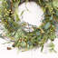 Couronne de porte artificielle 24 po Eucalyptustwig Berry
