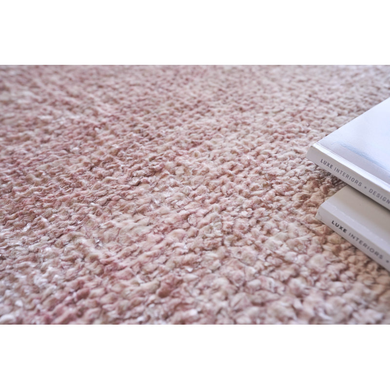 Plush Viscose/ Wool Area Rug in Pink, Rectangle 9' x 12'