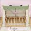 Lit plateforme en bois avec tente et design de maison-745165017-745165022