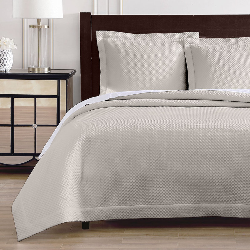 Diamond Quilted Coverlet Set, King Coverlet + 2 King Shams, Ivory