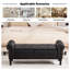Élégant banc de rangement rembourré avec accoudoirs roulés et coutures élégantes-312307706