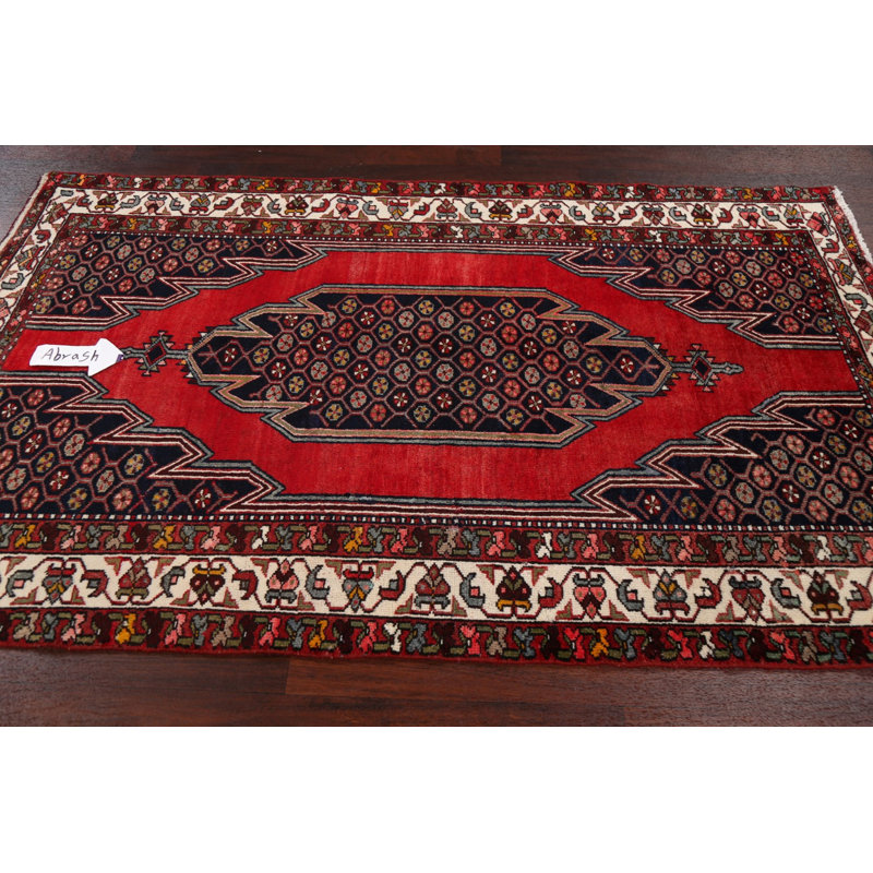 Tapis unique en laine noué à la main de style années 1970 de 4 pi 1 po x 6 pi 8 po Kennie - rouge / beige