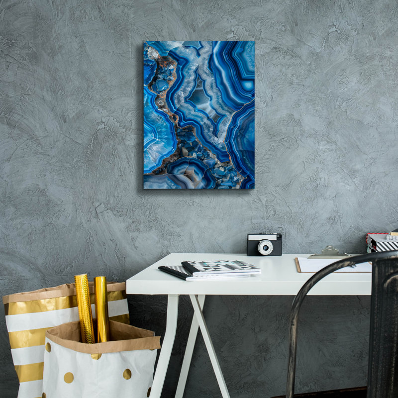 Art mural sur toile Wrought Studio ™ «Glow Of Blue Quartz» par Svetlana Aleynikova, H 16 po x l 12 po