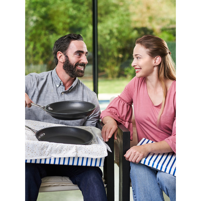 Le Creuset Toughened Non-Stick Pro 2-Piece Fry Pan Set
