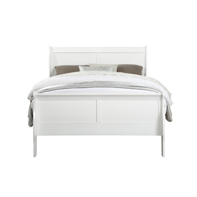 Splendide lit simple blanc en bois massif conçu pour une magnifique chambre à coucher